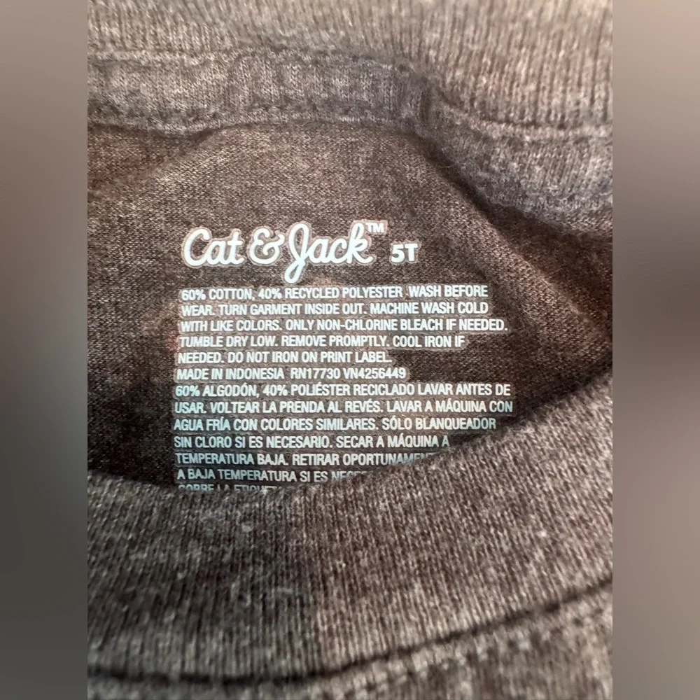 Cat & Jack - Toddler Boys’ Long Sleeve Race Car T-Shirt - Charcoal Gray (Sz 5T) - Picture 8 of 9